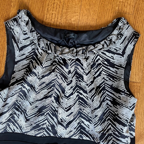 ARTHUR LEVINE BLACK & WHITE DRESS - Picture 3 of 6